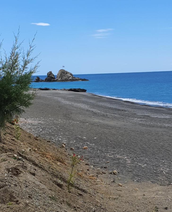 Eirini Apts On The Beach Psari Forada Exterior foto
