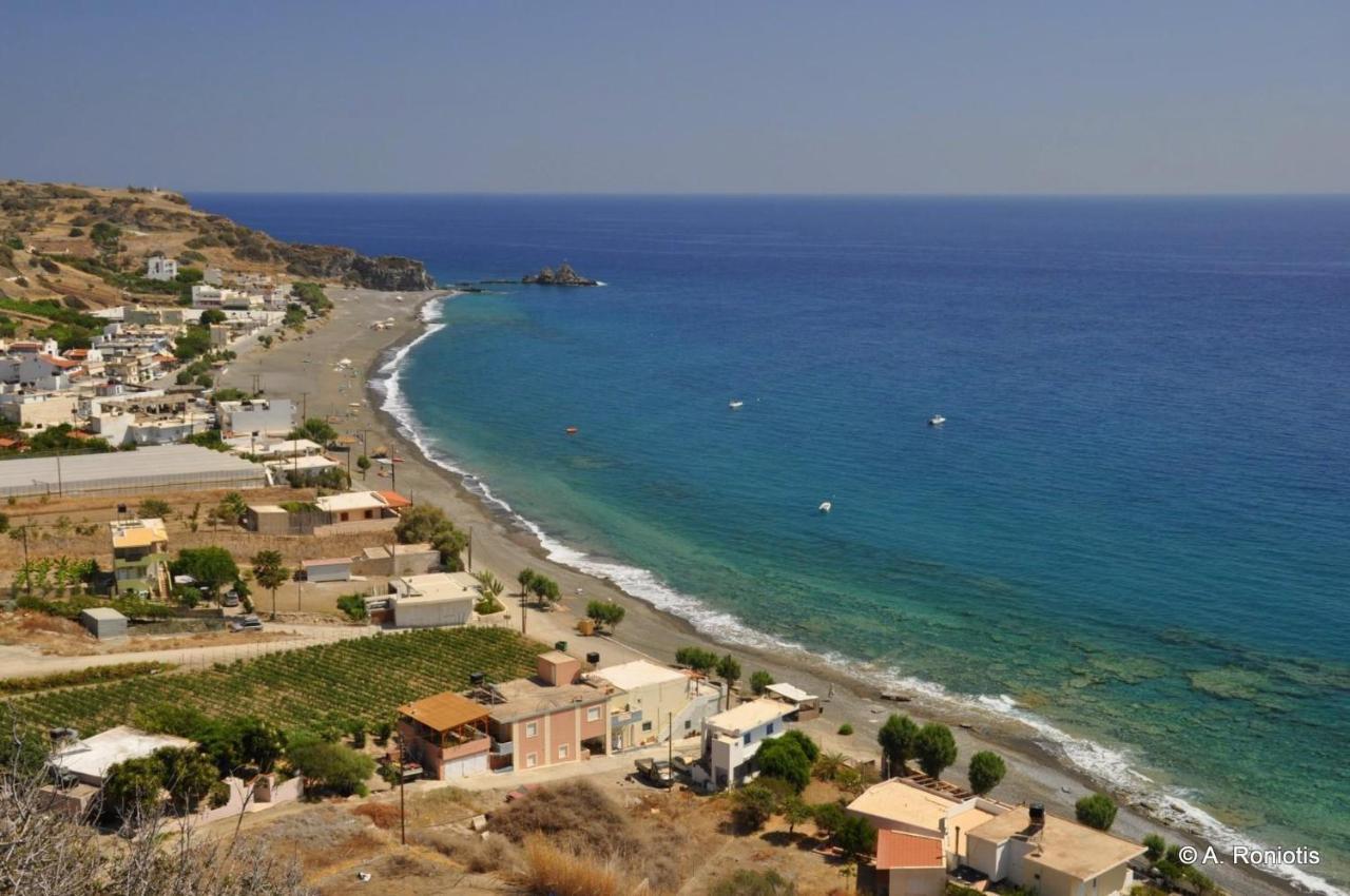 Eirini Apts On The Beach Psari Forada Exterior foto
