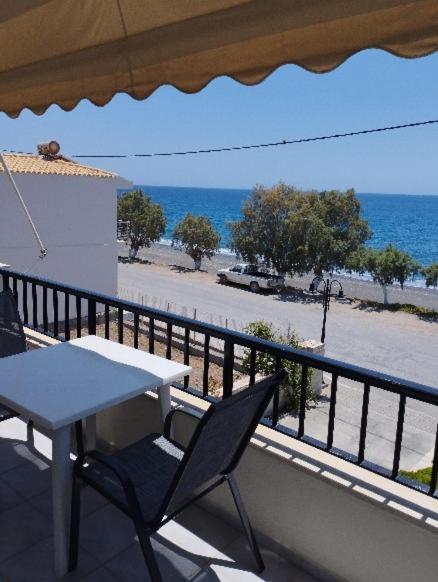 Eirini Apts On The Beach Psari Forada Exterior foto