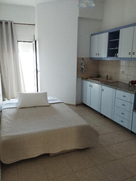 Eirini Apts On The Beach Psari Forada Exterior foto